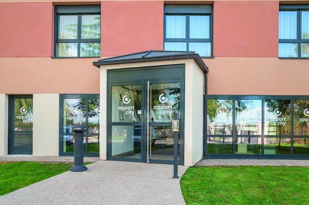 Zenitude Hotel-Residences Magny-Les-Hameaux Exterior photo